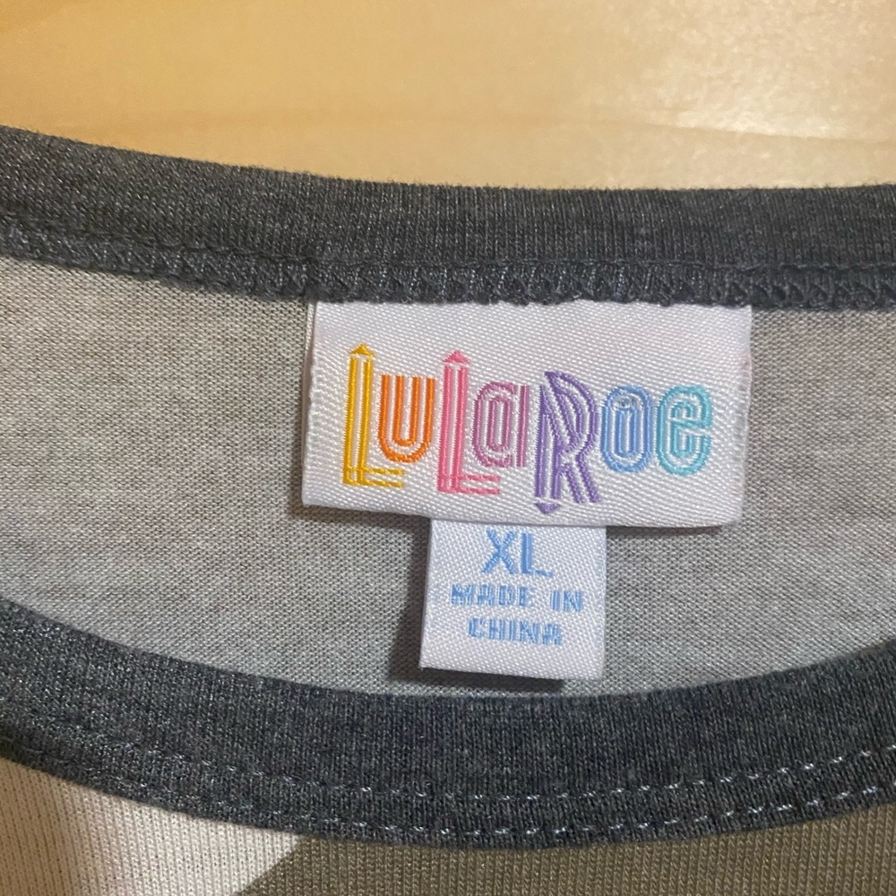 Lularoe Randy - Picture 2 of 2
